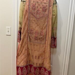Elegant Embroidered Kurta in Peach and Red